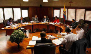 Corte Constitucional reiteró jurisprudencia relacionada con el acuerdo para el reconocimiento de la pensión de vejez, a personas que son beneficiarios del régimen de transición de la ley 100 de 1993 y no estaban afiliados o habían cotizado al ISS