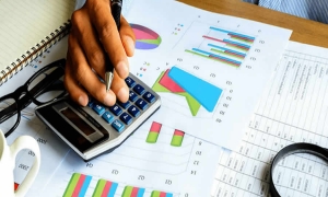 Suspendidos los términos en los procesos y actuaciones administrativos en materia tributaria, aduanera, cambiaria y administrativa de competencia de la DIAN