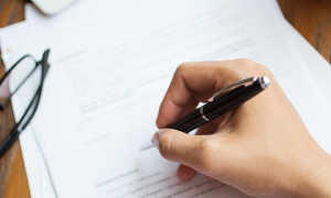 Los constructores y urbanizadores son quienes están facultados para realizar la solicitud del certificado de viabilidad y disponibilidad inmediata de los servicios públicos: SSPD