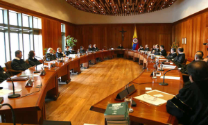 Corte declaró que la expresión “primero civil”, sobre el derecho a no incriminar a la familia, contenida en el Código de Extinción de Dominio, se extiende también hasta el cuarto grado de parentesco civil