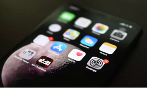 SIC: Información técnica de celulares no irá en su empaque, sino que será brindada al consumidor a través del medio físico o virtual, en el que se ofrezca el producto