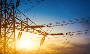 Generadoras públicas se suman a nueva metodología para bajar tarifas de energía